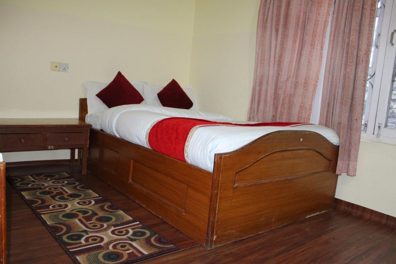 Hotel Snow Leopard Покхара Экстерьер фото